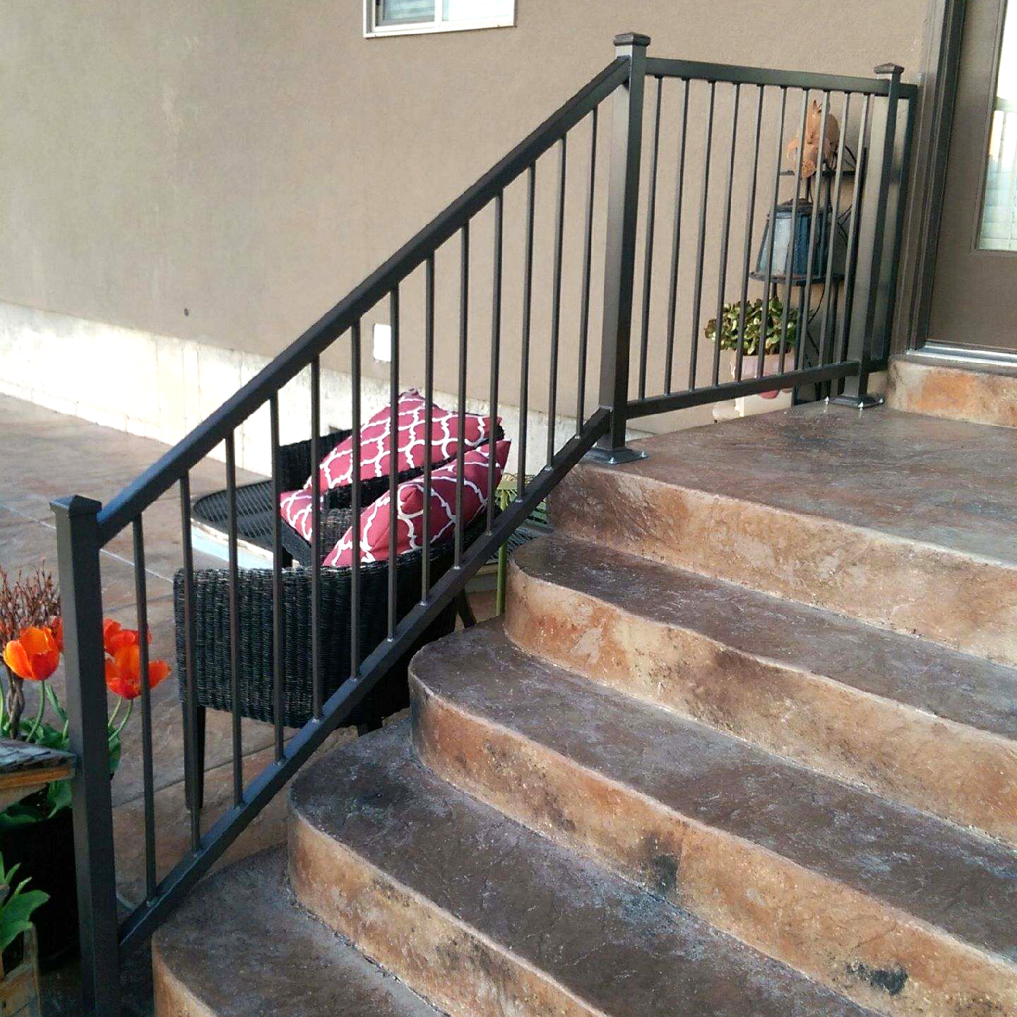 Simple stairway railing