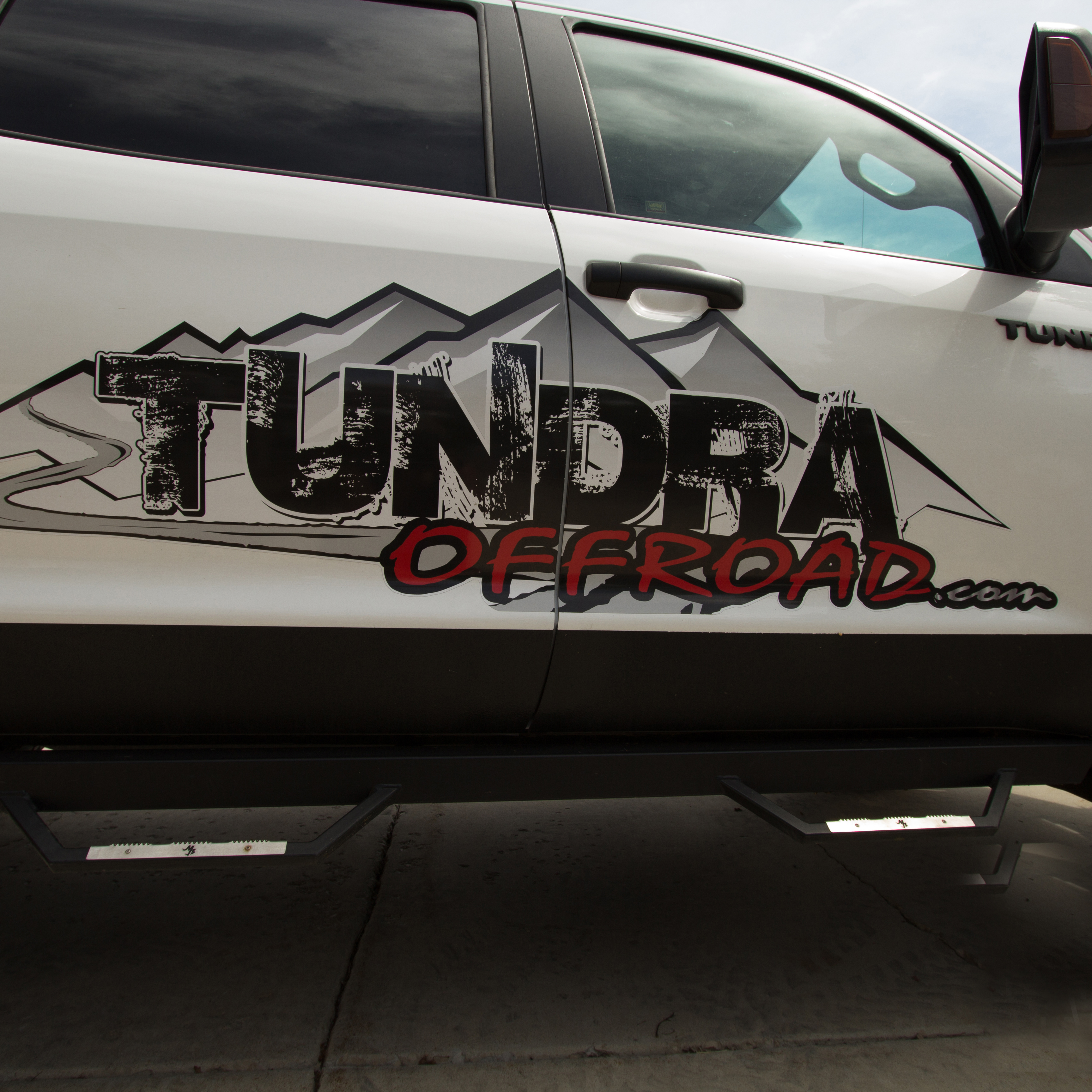 Custom running boards for Tundra offroad.com